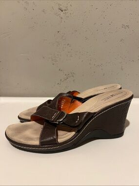 Rockport Brown Leather Wedge Slide Sandals with Buckle